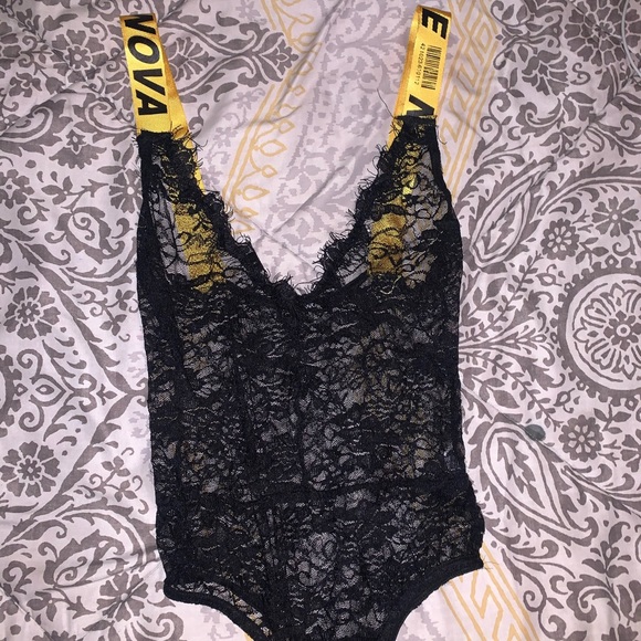 Lace bodysuit - Picture 1 of 1